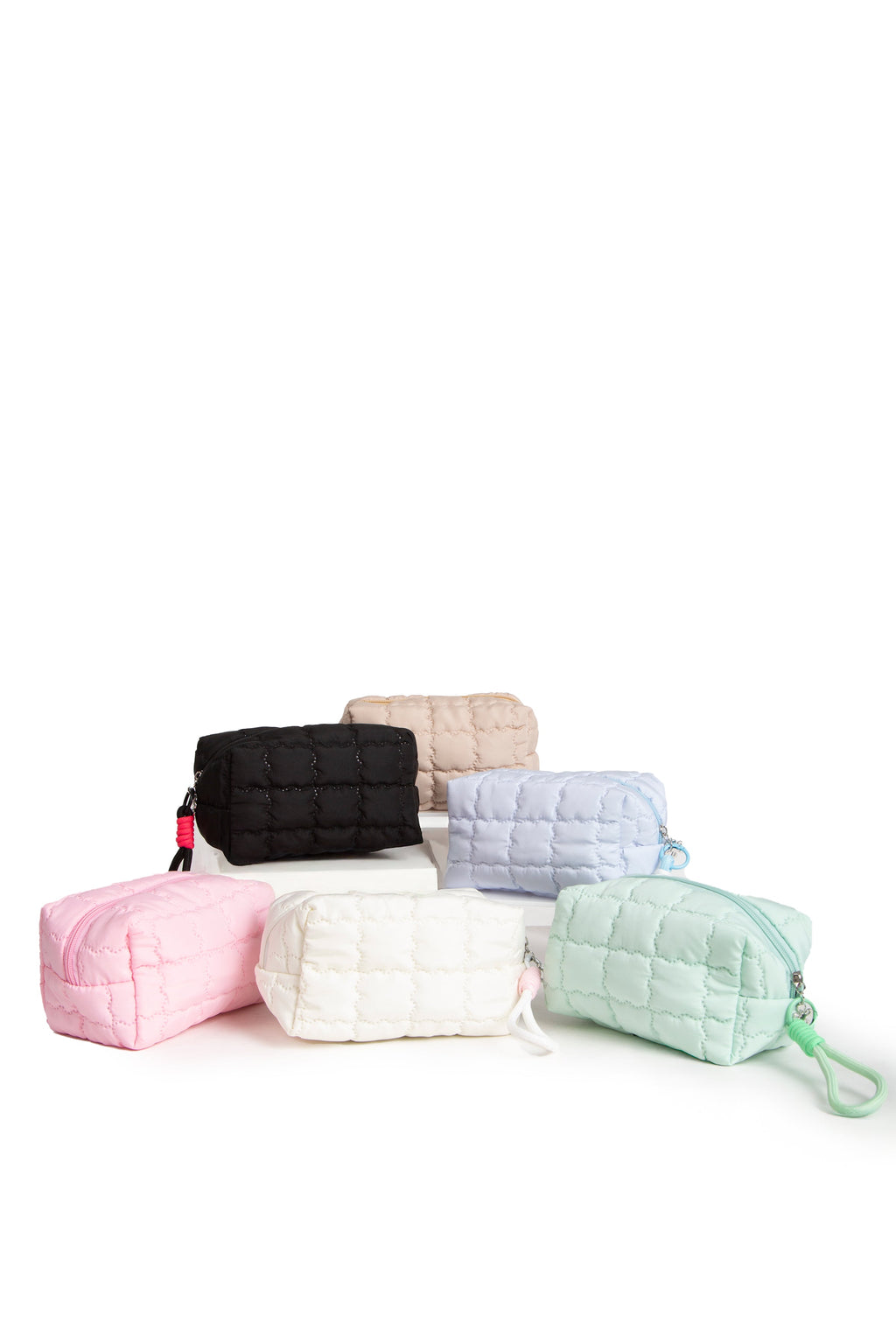 SOLID COLOR QULITED PATTERN TRAVEL POUCH