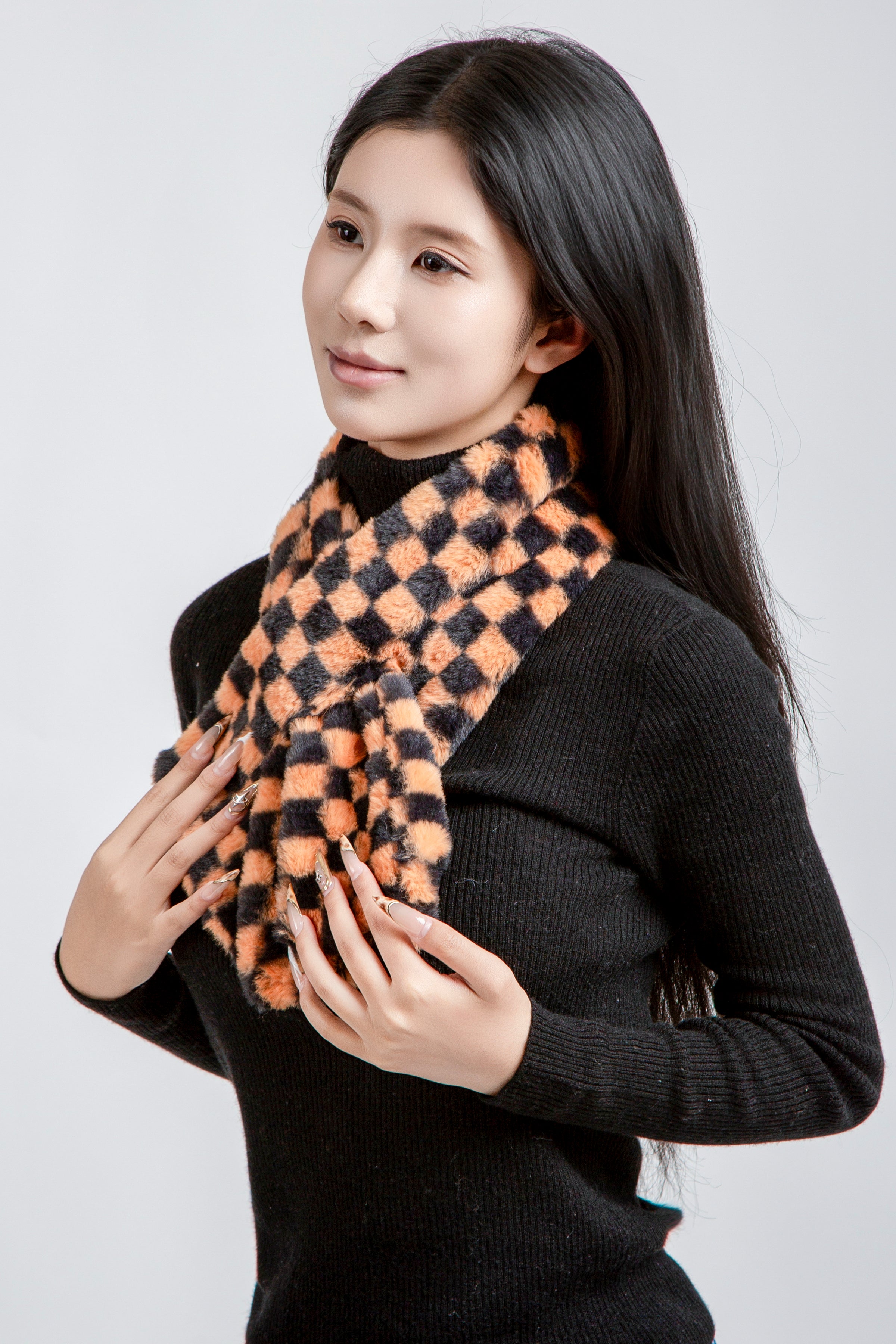 CHECKERED PATTERN SCARF