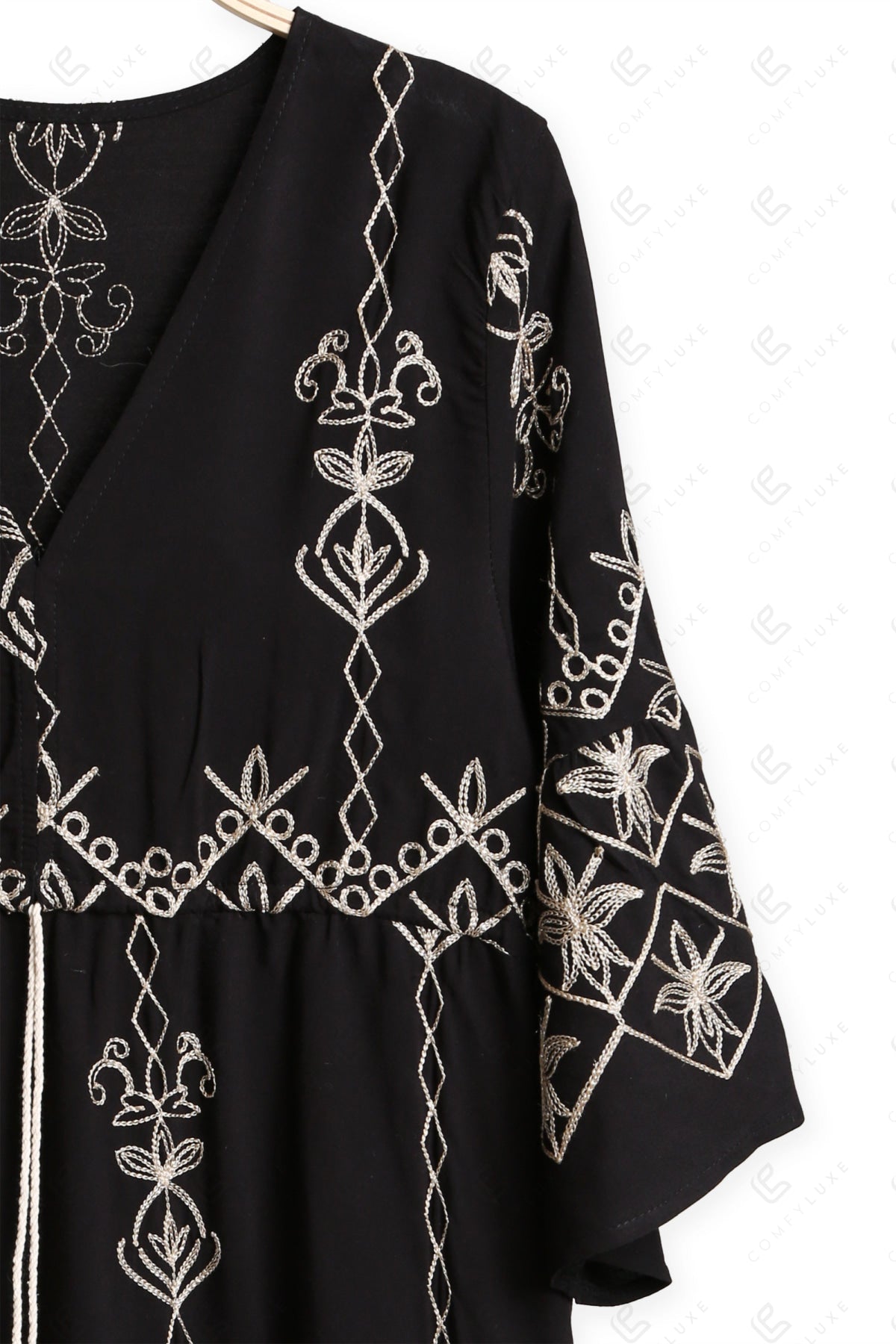 JP6011 BLACK APPAREL