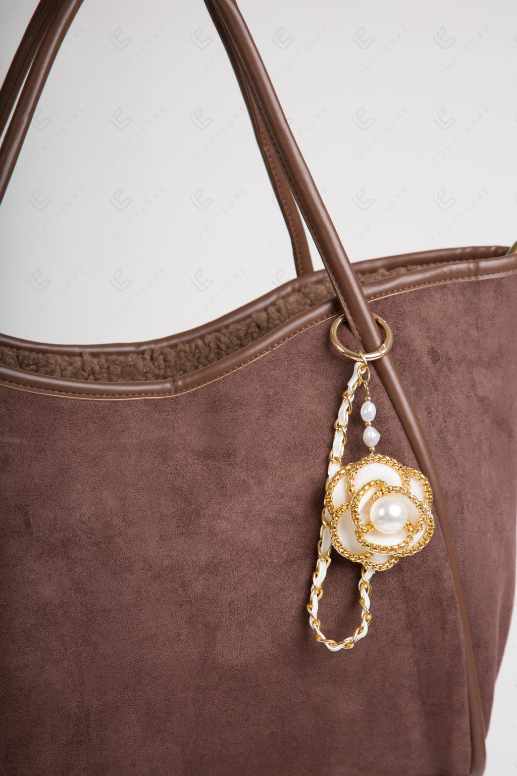 CAMELLIA KEYCHAIN/BAG CHARM KEYCHAINS