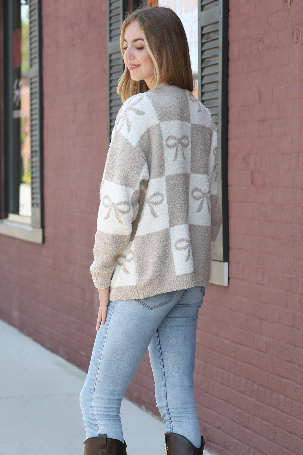 CHECKERED & RIBBON PATTERN SWEATER APPAREL