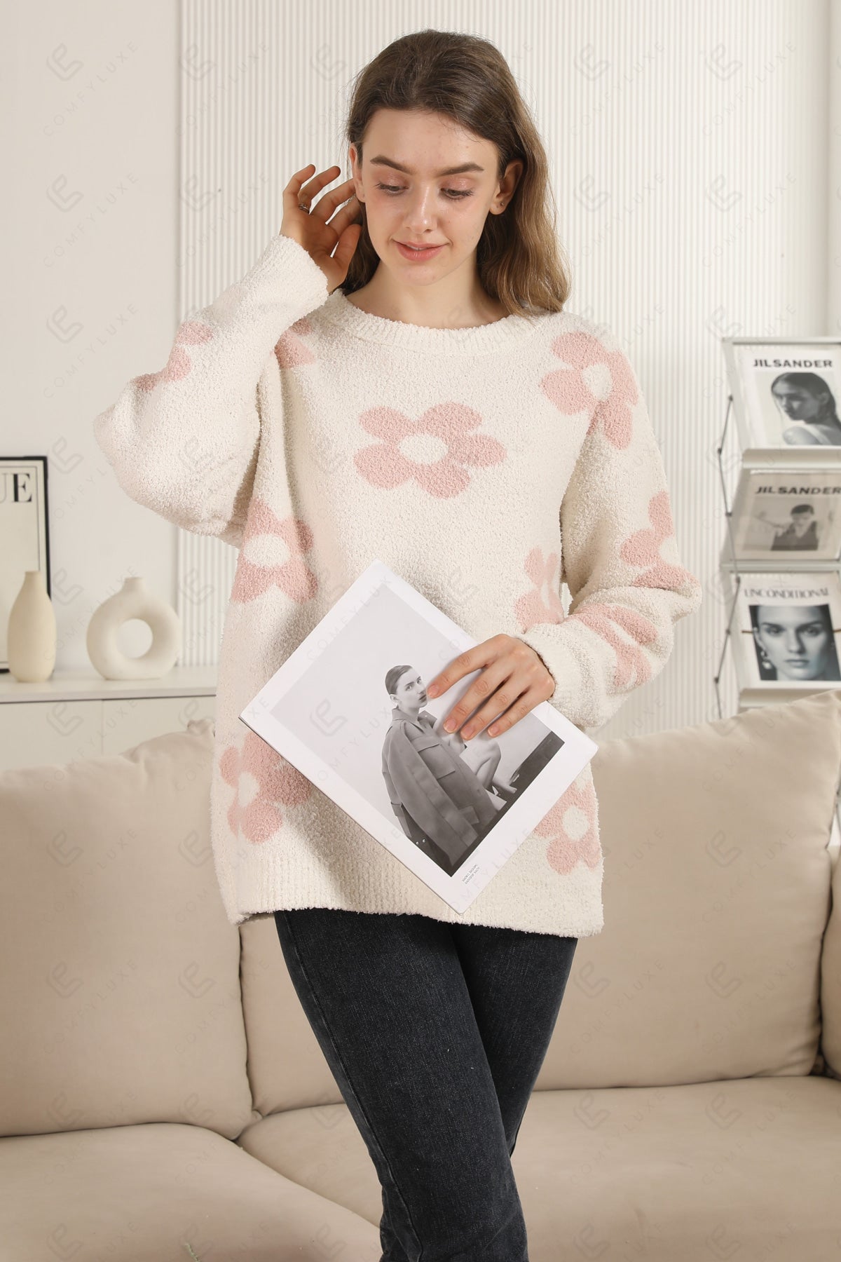DAISY PATTERN SWEATER APPAREL
