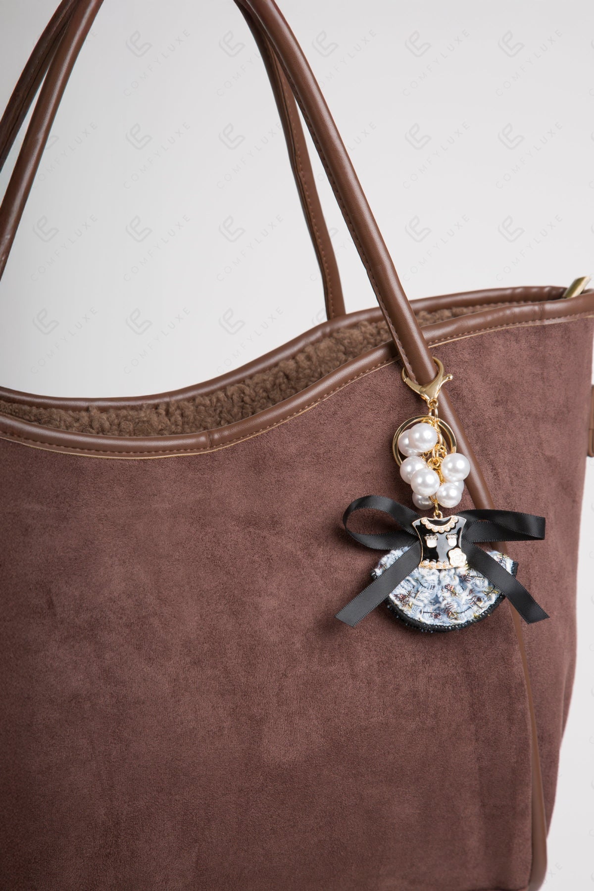 DRESS KEYCHAIN/BAG CHARM KEYCHAINS
