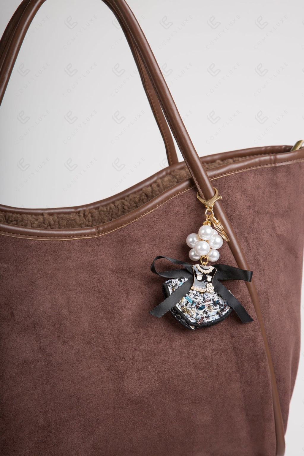 DRESS KEYCHAIN/BAG CHARM KEYCHAINS