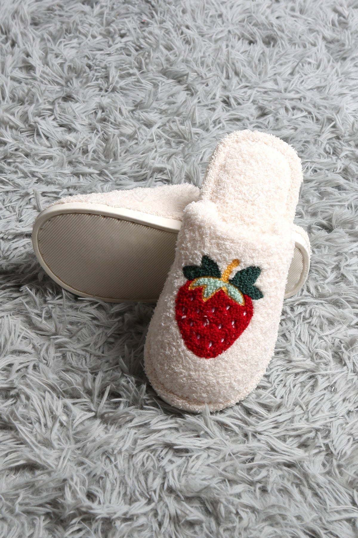 FROG PATTERN SLIPPERS SLIPPERS/SLIDES