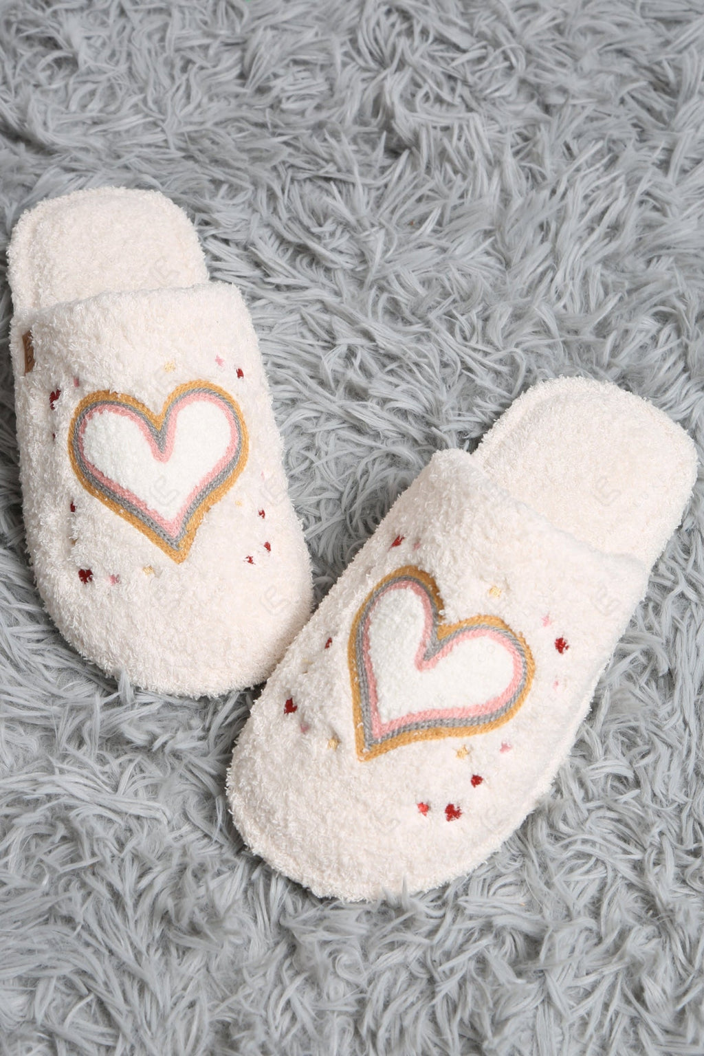 HEARTS & STARS PATTERN SLIPPERS 01 / M/L SLIPPERS/SLIDES