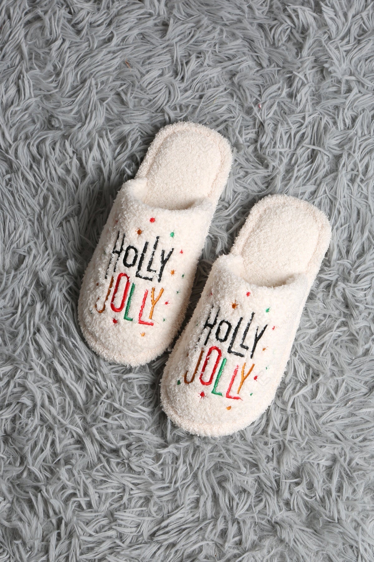 HOLLY JOLLY CHRISTMAS PATTERN SLIPPERS SLIPPERS/SLIDES