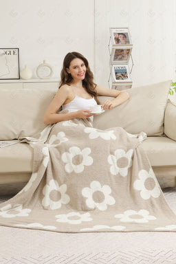 Jcl6002 Throw Blankets