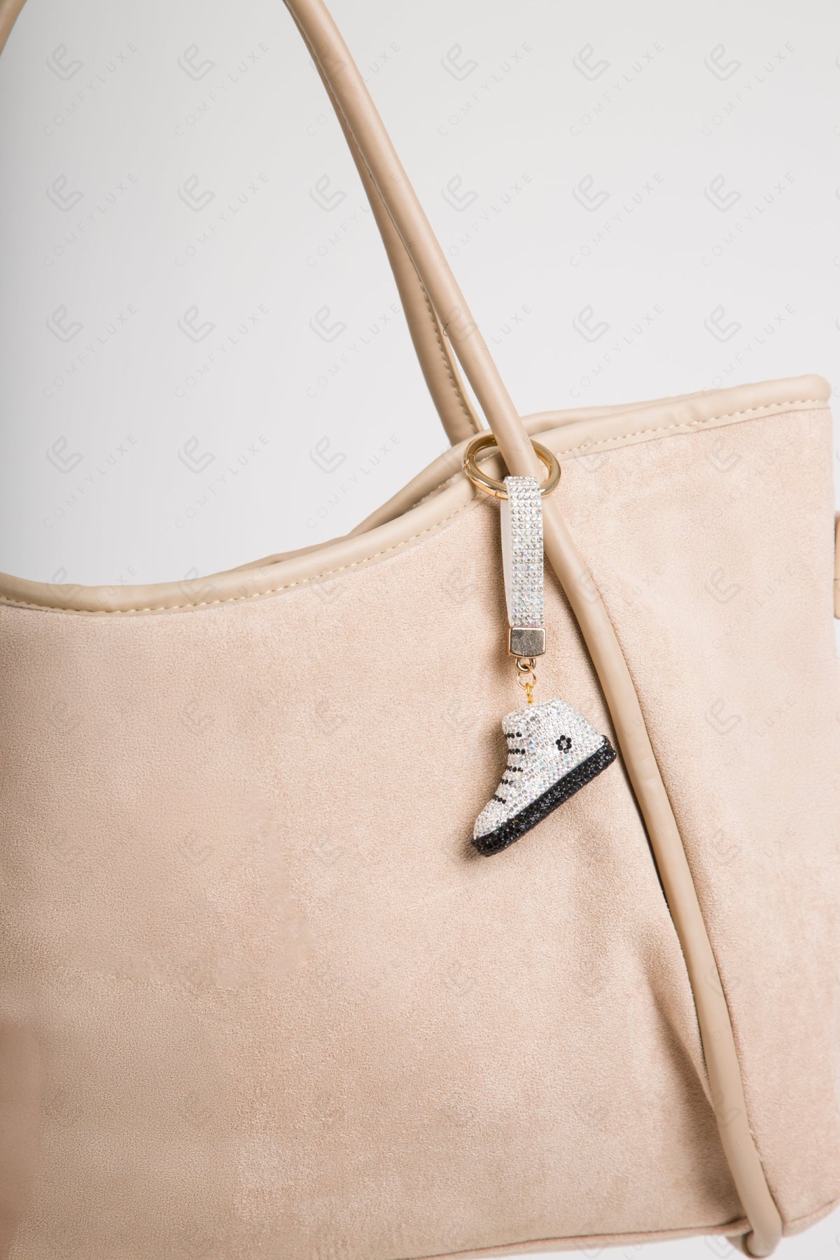 SNEAKER KEYCHAIN/BAG CHARM KEYCHAINS