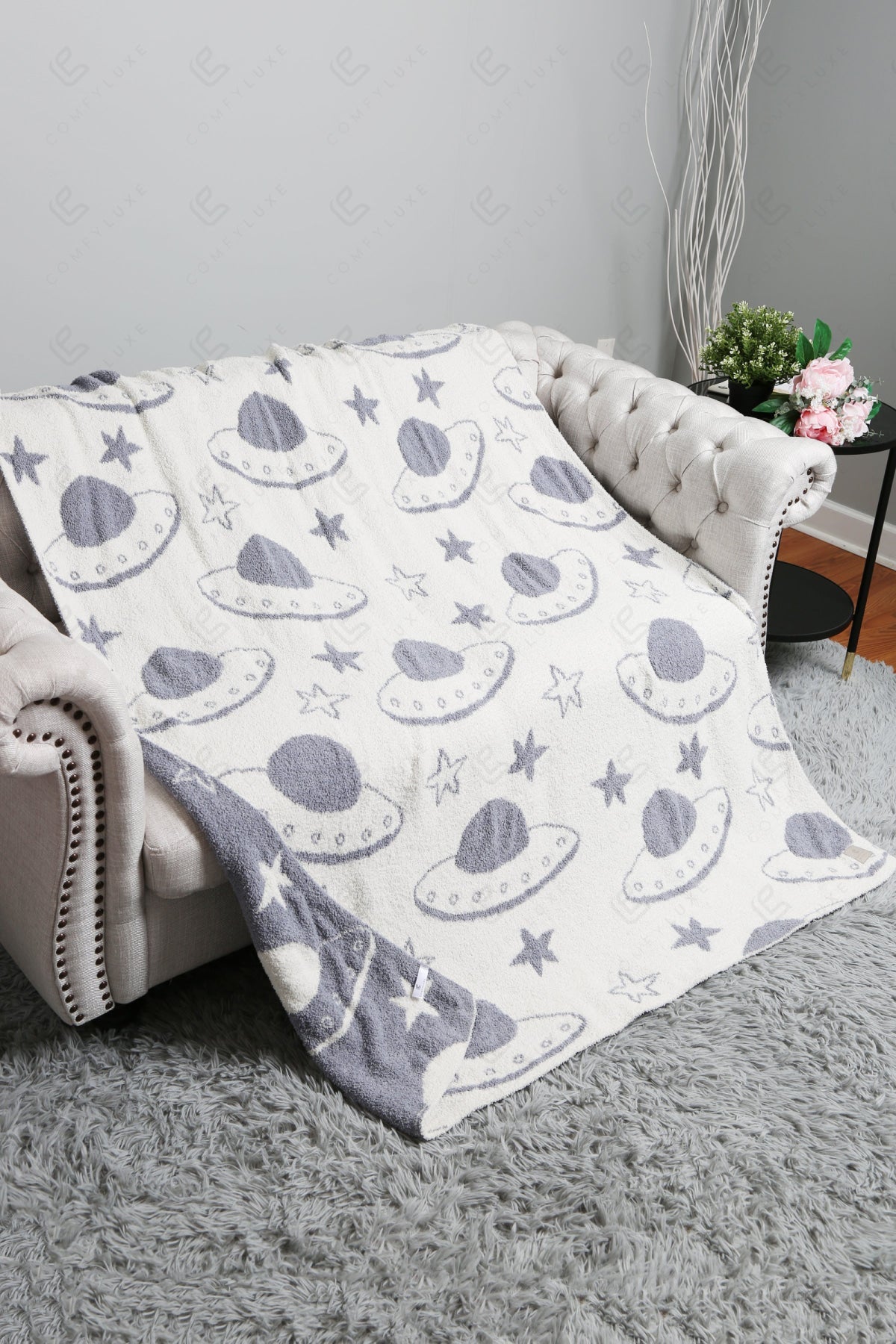UFO & STAR PATTERN THROW BLANKET UFO THROW BLANKETS